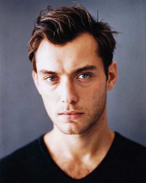 Jude Law Widows Peak Hairstyles, Haircuts For Balding Men, Hairstyles For Receding Hairline, Hipster Haircut, Baby Boy Haircuts, Widows Peak, Widow's Peak, Receding Hairline, Bald Men