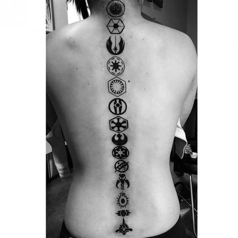 So cooooool Star Wars Spine Tattoo, Star Wars Tattoo For Women, Tattoos Down Spine, Inevitable Tattoo, Star Wars Tattoo For Men, Star Wars Symbols Tattoo, Tattoo Down Spine, Mandalorian Tattoo, Star Wars Tattoo Sleeve