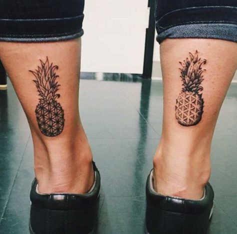 Pineapple flower of life sacred geometry Pineapple Tattoos, Pinapple Tattoos, Pineapple Tattoo, Fruit Tattoo, Tattoo Water, Tattoo Zeichnungen, Geniale Tattoos, Best Friend Tattoos, Wings Tattoo