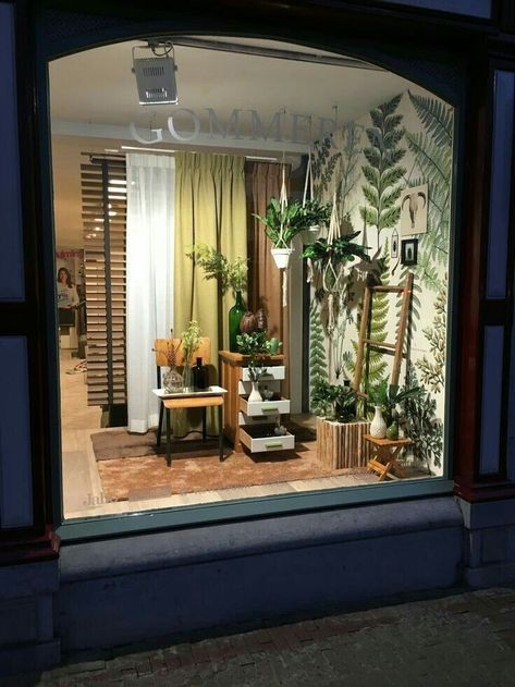 Shop Window Design Ideas, Vinyl Skirt, Window Display Retail, Curtain Store, Store Window Displays, Showroom Display, Shop Windows, Online Shop Design, Interior Windows