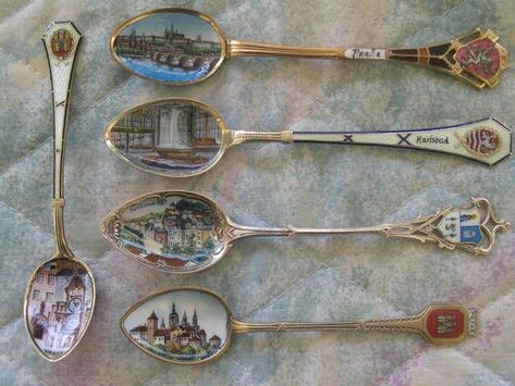 Antique Spoons, Spoon Collection, Antique Dishes, Spoon Holder, Arte Sketchbook, Dream House Interior, Dream House Decor, Kitchen Stuff, Bits And Bobs