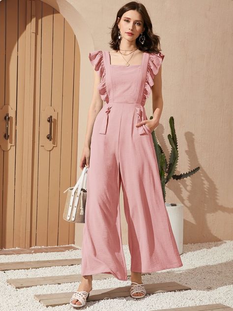 Wide Leg Jumpsuit Pattern, Wide Leg Jumpsuit Outfit, Jumpsuit Pattern Sewing, Trendy Outfits Indian, Weekend Dresses, Designer Jumpsuits, Jumpsuit Elegant, Casual Day Outfits, Jumpsuit Pattern