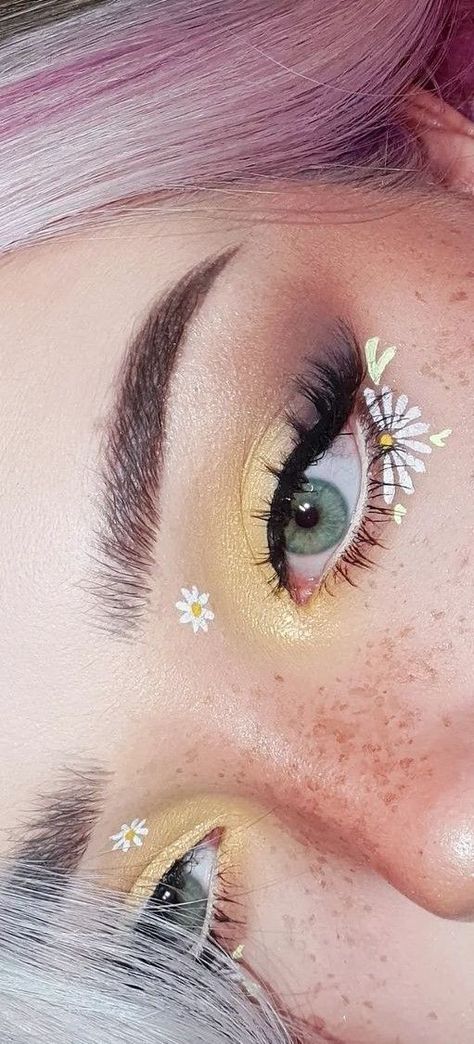 Hippie Makeup, Flower Makeup, Cute Eye Makeup, Graphic Makeup, Rave Makeup, Eye Makeup Pictures, Ethereal Makeup, Makijaż Smokey Eye, Eye Makeup Designs