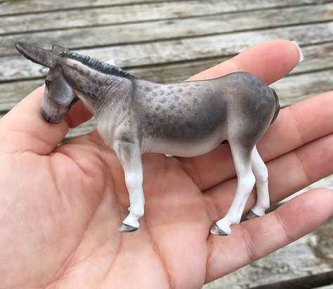 Mammoth Donkey, Horse Tack Diy, Bryer Horses, Horse Model, Horse Toys, Horse Barn Ideas, Peter Stone, Custom Horse, Breyer Horses