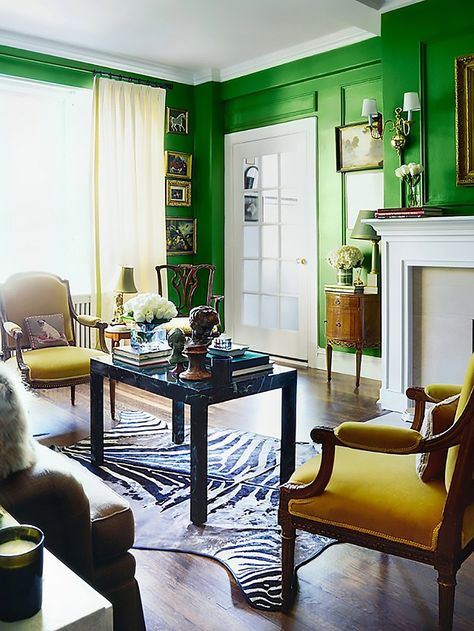 Designer-Tested Palettes: Sabrina Soto's Cheery Paint Picks | Apartment Therapy -- Bright green walls make a bold statement in this classic living room space with pops of gold, bright light, and high ceilings. English Eccentric, Bright Walls, Classic Living Room, Green Walls, Beautiful Rooms, Design Salon, Living Room Green, Living Room Spaces, Green Interiors