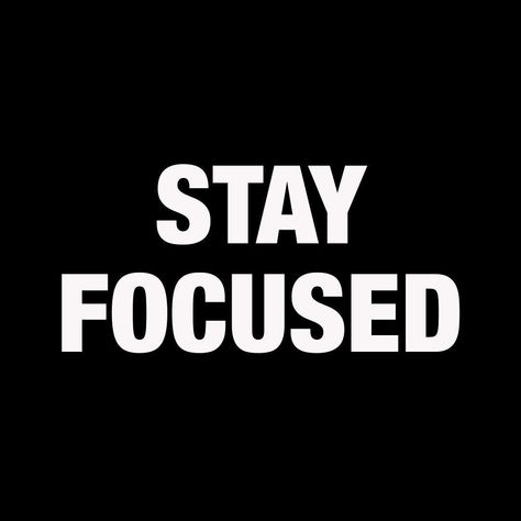 Don’t let anything distract you from your goals!! 🎯 Vision Board Book, Good Leadership Skills, Vision Board Planner, Vision Board Party, Fitness Vision Board, Vision Board Examples, Vision Board Pics, Phone Photo Editing, Board Wallpaper