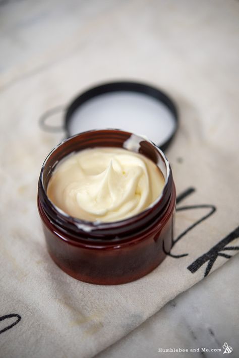 Face Wash Recipe, Diy Body Butter Recipes, Body Butter Recipes, Homemade Face Wash, Diy Face Wash, Bath Bomb Recipe, Shea Butter Cream, Cbd Dog Treats, Beauty Tiktok