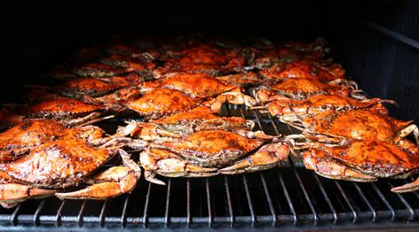 Grilled Blue Crab, Pitboss Recipes, Blue Crab Recipe, Grilled Crab Legs, Crab Sauce Recipe, Blue Crab Recipes, Crab Legs On The Grill, Crab Bake, Smoked Seafood