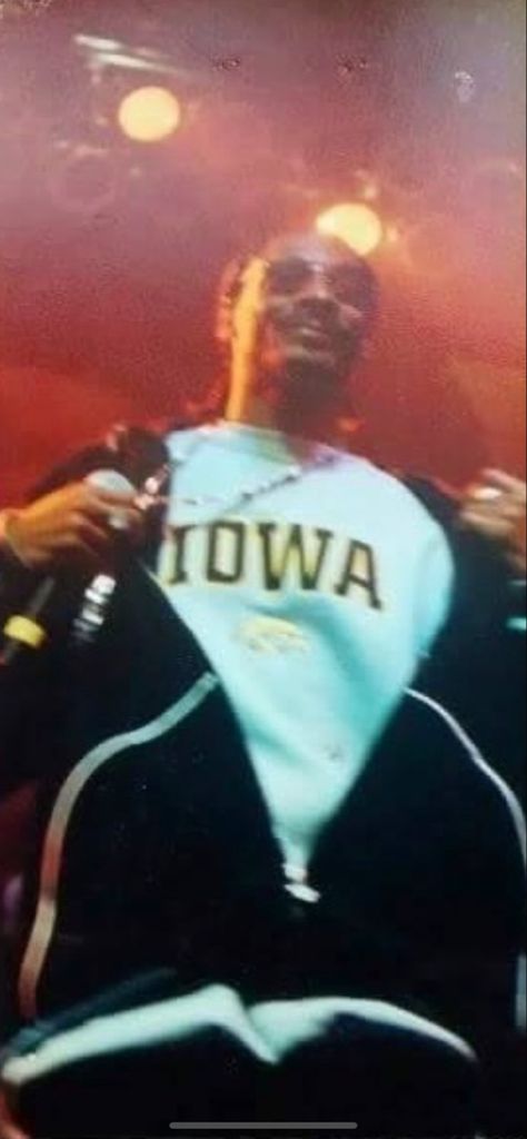 College Vision Board, College Tour, Dorm Wall Decor, Words Wallpaper, Dorm Walls, Iowa City, Iowa Hawkeyes, Cute Backgrounds, Snoop Dogg