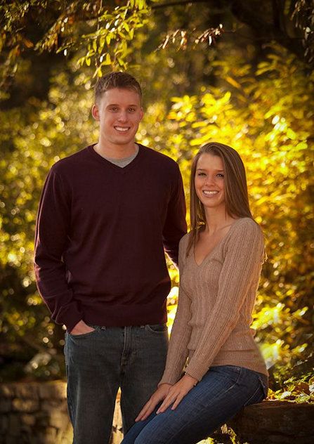 brother and sister Adult Sibling Photography, Sister Portraits, Brother Sister Poses, Brother Sister Photography, Brother Sister Pictures, Brother Sister Photos, Sibling Photography Poses, Sibling Photo Shoots, Sibling Pictures