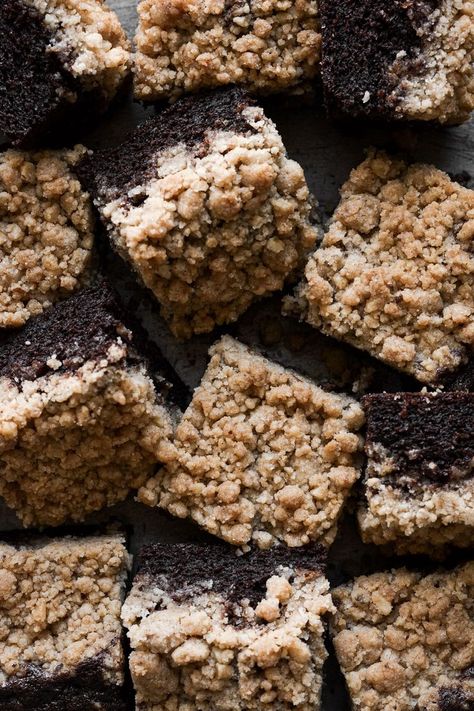 The most delicious chocolate crumb cake with a moist, high altitude chocolate cake, topped with buttery walnut crumble. When you want cake for breakfast, this is an easy recipe to make for guests! Chocolate Crumb Cake, Chocolate Crumble, High Altitude Baking, Chocolate Crumbs, Cake For Breakfast, Crumble Cake, Crumb Cake, Homemade Jam, Cake Videos