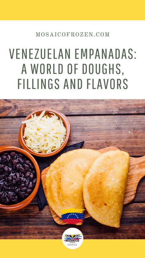 Venezuelan empanadas are a delight that captures the essence of the country's cuisine. With their crispy dough and varied fillings, each bite is a unique experience. From pabellón to seafood, the flavors blend creativity and tradition. The corn dough, an essential feature, provides an incomparable texture, whether fried or baked. This dish is not just food, but a symbol of Venezuelan identity, present in every corner and at every moment of the day, reflecting the cultural richness of Venezuela. Venezuelan Empanadas Recipe, Empanadas Filling Recipe, Venezuelan Empanadas, 2024 Meals, Cheese Empanadas, Chicken Empanadas, Empanadas Dough, Venezuelan Food, Beef Empanadas