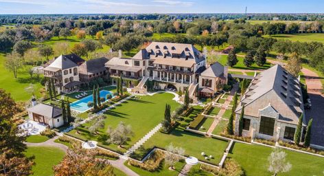 $17.5 Million Mansion Has A 20-Car Garage And Private Go Kart Track Lover House, Florida Mansion, Go Kart Tracks, Pool Pavilion, Luxury Homes Dream Houses, Country Estate, House Built, Dream House Exterior, Large Homes