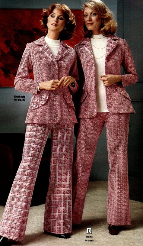 Vintage fashion: Sassy, stylish women's suits from the '70s Women Pant Suits, Suit Jacket And Skirt, 1970s Fashion Women, 70s Women Fashion, 1970 Fashion, 60s Women, 1970s Women, 60s 70s Fashion, 70s Women