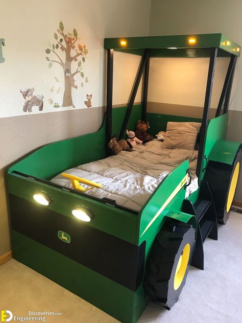 37+ Cool Car Bed Ideas For Your Children's Room | Engineering Discoveries Tractor Bedroom Ideas, Tractor Bed Plans, Farm Themed Bedroom, Tractor Bedroom, Tractor Bed, Diy Kids Bed, Woodworking Plans Toys, Big Kid Bed, John Thomas