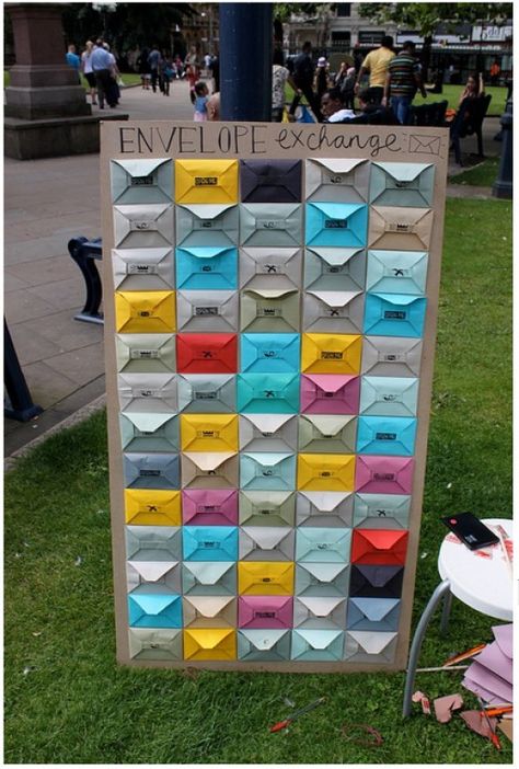 In each of these envelopes is a lovely message for you to take away with you to brighten up your day - and all you have to do in exchange is to write a nice message for someone else to find :) Message For Someone, Gorillas Art, 달력 디자인, Street Installation, Art Exhibits, Art Appliqué, Group Art, Interactive Installation, Interactive Art