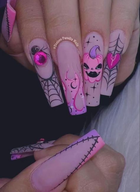 Black Halloween Nails, Horror Nails, Nail Art Halloween, Holloween Nails, Witch Nails, Halloween Acrylic Nails, Cute Halloween Nails, Dope Nail Designs, Acrylic Nails Coffin Pink