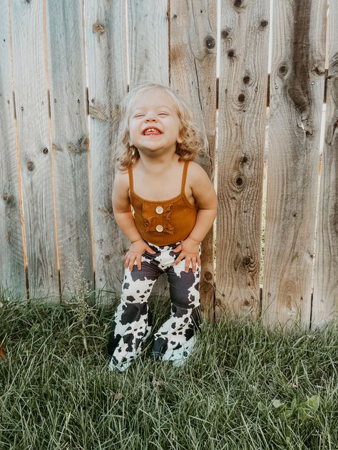 Cowgirl Toddler Outfits, Toddler Cowgirl Costume, Toddler Cowgirl Outfit, Toddler Cowgirl, Farmer Girl, Cowgirl Costume, Toddler Girl Style, Cowgirl Outfits, Toddler Outfits