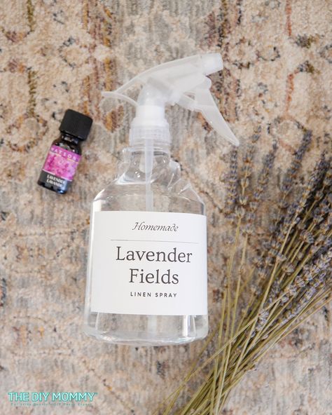 How to Make DIY Linen Spray for the Freshest Smelling Sheets | The DIY Mommy Lavender Linen Spray Diy, Homemade Linen Spray, Linen Spray Recipe, Diy Linen Spray, Lavender Linen Spray, Lavender Linen, Diy Mommy, Fresh Laundry, Laundry Scents