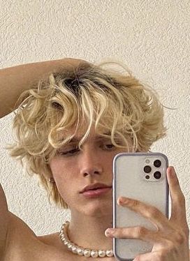 Bleached Blonde Hair Men, Dyed Blonde Hair Dark Roots Men, Man Bleached Hair, Tan Blonde Boy, Blonde Hair Styles Men, Short Blonde Fluffy Hair, Dyed Blonde Hair Men, Guys Bleached Hair, Blond Hair Guy