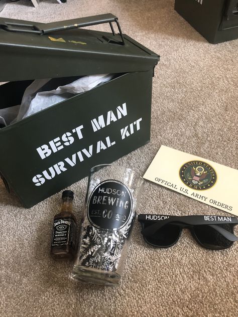 Perfect groomsman or best man proposal for a military groom! Ammo can filled with personalized sunglasses, glass, alcohol, and “official Army orders”. Best Men Invitation, Groomsmen Proposal Gifts Non Alcoholic, Groomsmen Proposal Hunting, Country Groomsmen Proposal, Non Alcoholic Groomsmen Gifts, Groomsmen Proposal Nerdy, Bestman Gifts Ideas, Groomsman Proposal Ideas Non Alcoholic, Best Man Box Ideas