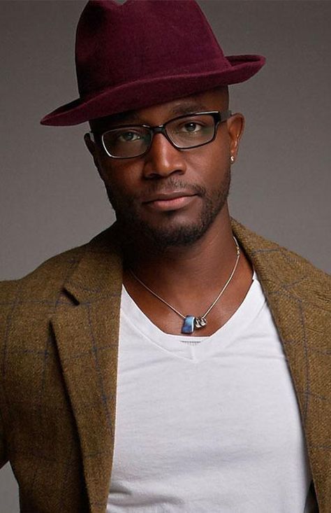 Taye Diggs Taye Diggs Style, Taye Diggs, Taye Diggs 90s, Colorful Fashion Photography, Black Men Fashion Urban, Mens Hats Fashion, Dark Skin Men, Men Fashion Casual Shirts, Gents Fashion