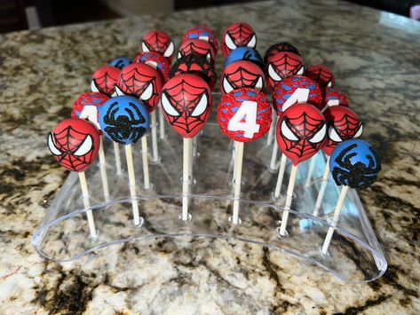 Spidey And His Amazing Friends Cake Pops, Spiderman Cake Pops Ideas, Spider Man Treats, Spider Man Cake Pops, Spiderman Candy Apples, Spider Man Cake Pops Ideas, Birthday Goodie Bags Ideas For Teens, Spiderman Cake Pops, Spidey And Friends Cake Pops