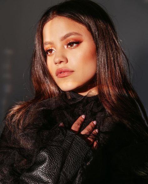 Sarah Jeffery, Miss Americana, Bonnie Bennett, New Charmed, Female Actresses, Becky G, Mean Girls, Girl Crush, Face Claims