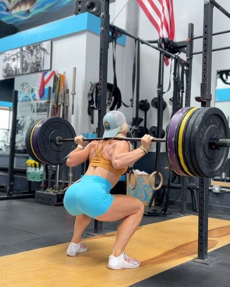 Claire P Thomas, Leg Superset, 2024 Fitness, Body Physique, Claire Thomas, Lying Leg Curls, Walking Lunges, Split Squats, Fit Aesthetic