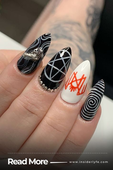 Chained Soul Sleep Token Inspired Nails, Sleep Token Nail Designs, Bad Omens Nails, Sleep Token Nails, Nail Art Gothic, Castlevania Oc, Nail Vibes, Halloween Nail Ideas, Concert Nails