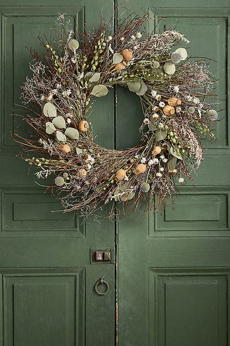 Green wreath decor