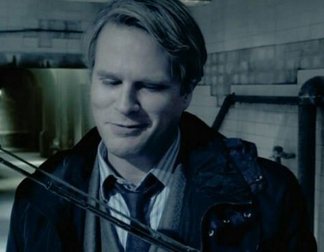 Cary Elwes portraying Dr Lawrence Gordon in Saw 3D Dr Gordon Saw, Lawrence Saw, Saw 3d Movie, Lawrence Gordon, Dr Lawrence Gordon, Cary Elwes Saw, Lawrence Gordon Saw, Saw Adam Stanheight, Adam And Lawrence Saw