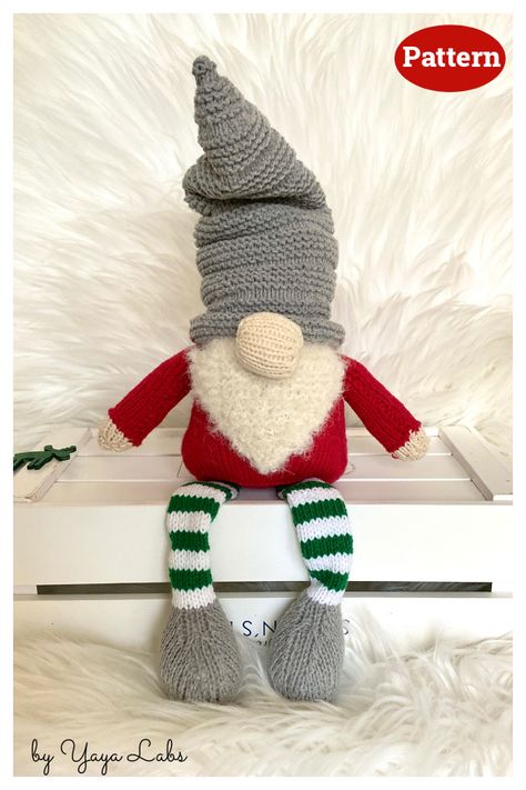 Christmas Gnome Knitting Pattern Knitted Christmas Gnomes Free Pattern, Knitted Gnomes Pattern Free, Knitted Gnome Pattern Free, Gnome Knitting Pattern Free, Knitted Gonks, Scandi Crafts, Knitting Toys Easy, Knitted Gnomes, Holiday Knitting Patterns