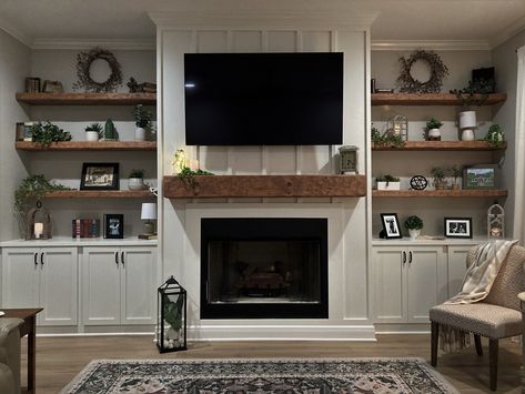 Built In Around Fireplace, Room Designer, Budget Living, Built In Shelves Living Room, Living Room Built Ins, Room Styling, Fireplace Built Ins, Entertainment Wall, Farmhouse Fireplace