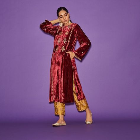 Luxe velvet ensemble in a loose silhouette paired with handwoven brocade pants. All accentuated with embroidered motifs.  #SueMueKeBanarsia… Kurti Pants, Brocade Pants, Embroidered Motifs, Kurtis With Pants, Indian Wear, Hand Weaving, Velvet, Pants, How To Wear