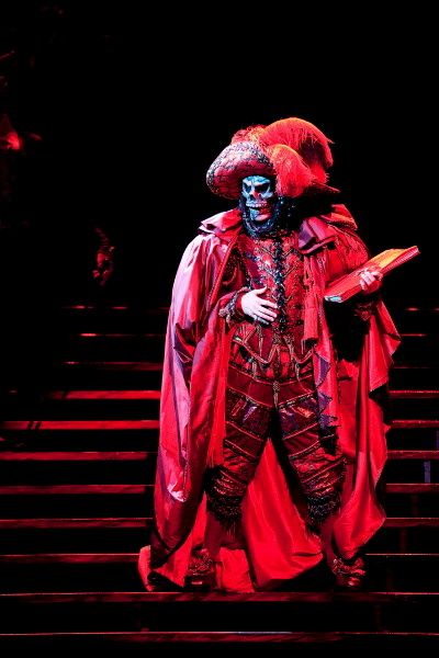 phantom of the opera Costumes With Masks, Skull Staff, Red Masquerade, Opera Design, The Mask Costume, Opera Ghost, Theatre Problems, Lon Chaney, Ramin Karimloo