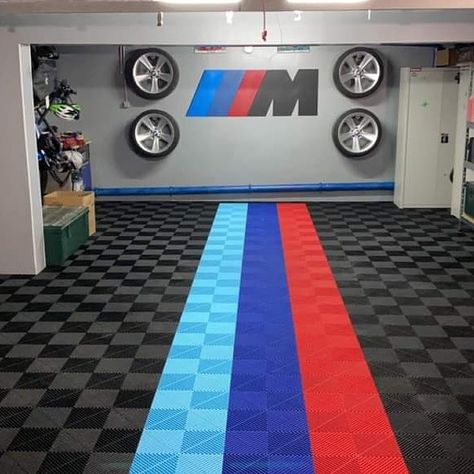 Bmw Garage Ideas, Auto Detailing Garage Ideas, Garage Floor Ideas, Painted Garage Walls, Garage Floor Tile, Garage Flooring Options, Floor Tile Ideas, Diecast Cars Display, Garage Design Interior