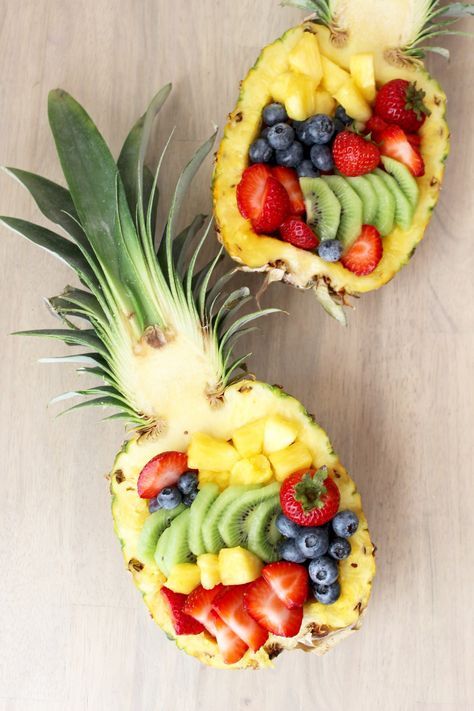 Fruit Bowl Ideas, Fruits And Vegetables Names, Cut A Pineapple, Fruit Slime, Edible Fruit Arrangements, High Fiber Fruits, Fruit Appetizers, Pineapple Bowl, Fruit Platter Designs