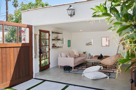 Dwell - Before & After: A Dilapidated Spanish Revival Home in L.A. Gets a Dazzling Renovation Multifunctional Room, Spanish Colonial Homes, Spanish Revival Home, Spanish Bungalow, Bungalow Renovation, Open Concept Layout, Casas Coloniales, Spanish Style Homes, Mediterranean Decor