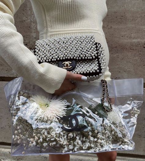 C H A N E L on Instagram: “🌼 @pernilleteisbaek #iiheartchanel #chanel” Pearl Bag Outfit, Chanel Pearl Bag, Lacewings, Catwalk Design, Pernille Teisbaek, Chanel Pearl, Classic Chanel, Chanel Brand, Sequin Bag