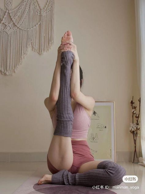 Essential Yoga Poses, Hot Yoga Poses, Beautiful Yoga Poses, Yoga Aesthetic, Yoga Inspo, Gymnastics Poses, Daily Yoga Workout, Benefits Of Yoga, Yoga Motivation