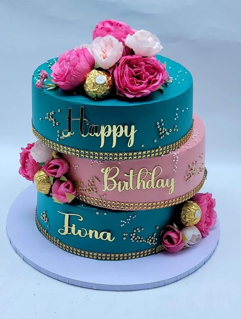 Nice Birthday Cakes For Women, Womens Birthday Cake Ideas, Beautiful Birthday Cakes For Women Ideas, 36th Birthday Ideas For Her, 21st Birthday Cake Ideas For Her, Pretty Cakes For Women Birthdays, Women Birthday Cakes, Teal Birthday Cake, Cakes For Teens