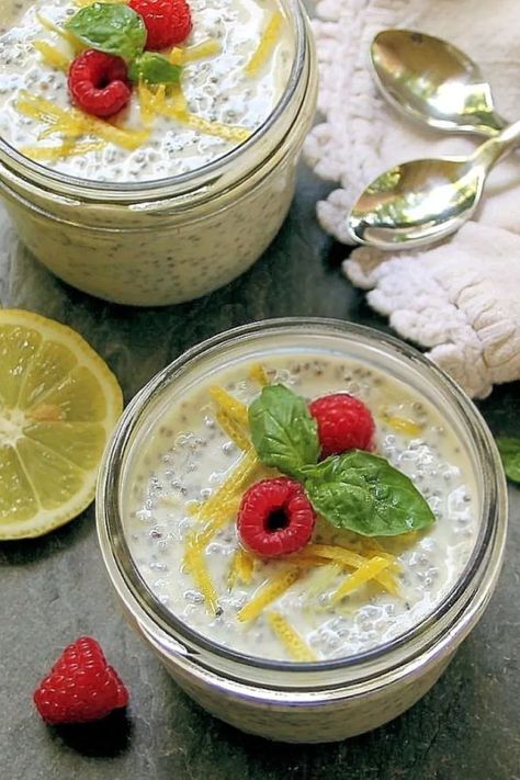 Lemon Chia Seed Pudding, Lemon Chia Pudding, Chia Pudding Overnight, Recipes Pudding, Chia Seed Drinks, Chia Puding, Chia Recipes, Pudding Chia, Chia Seed Recipes Pudding