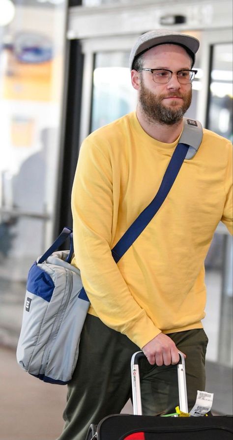 Seth Rogan Aesthetic, Seth Rogen Wallpaper, Seth Rogan Outfits, Seth Rogen Style, Seth Rogen Knocked Up, Seth Rogen, Big Men Fashion, Big Men, Style Icons