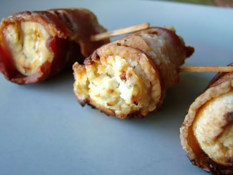 Cream Cheese Roll Up, Bacon Roll, Cheese Roll, Cream Cheese Rolls, Bacon Appetizers, Easy Bacon, Mini Bites, Cheese Rolling, Superbowl Snacks