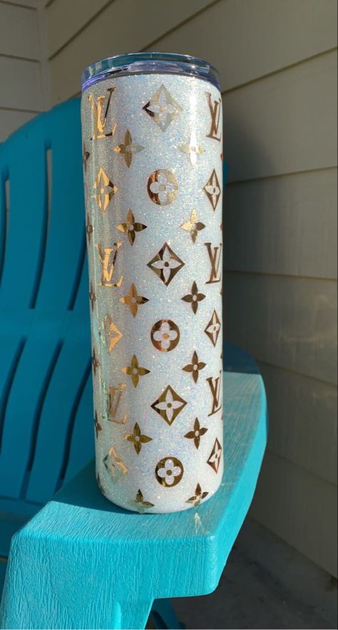 Stanley Cup Custom, Lv Tumbler, Louis Vuitton Tumbler, Yeti Designs, Fancy Cup, Custom Yeti, Epoxy Crafts, Diy Tumbler, Stanley Cups