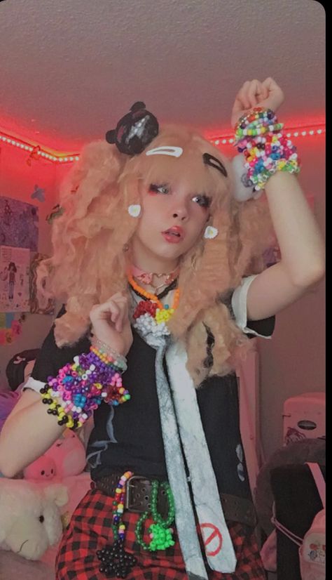 Junko Enoshima Gacha Club, 2020 Danganronpa Cosplay, Over Accessorized Cosplay, 2020 Cosplay Cringe, Danganronpa Oc Ultimate Ideas, Junko Cosplay, Junko Enoshima Cosplay, Danganronpa Cosplay, Diy Kandi Bracelets