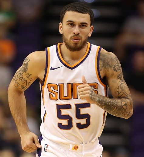 Mike James is released by the Phoenix Suns. Mike James, James Basketball, I Love Basketball, Love And Basketball, Basketball Pictures, Fashion Aesthetics, Phoenix Suns, Nba Basketball, Phoenix