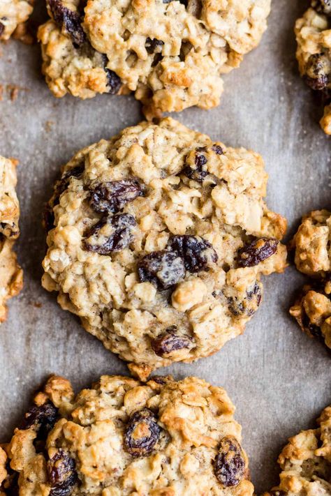 Gluten And Dairy Free Oatmeal Raisin Cookies, Almond Flour Oatmeal Raisin Cookies, Flourless Oatmeal Raisin Cookies, Gf Oatmeal Raisin Cookies, Gf Oatmeal Cookies, Paleo Oatmeal Raisin Cookies, Dairy Free Oatmeal Raisin Cookies, Oatmeal Raisin Cookies Gluten Free, Healthy Oatmeal Raisin Cookies