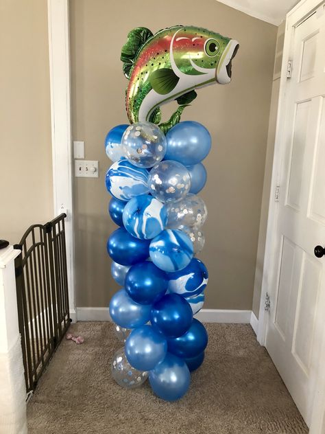 Ofishally One Balloon Garland, Bobber Birthday Party, Ofishally One Table Decorations, Fishing Backdrop Party Ideas, Fishing Party Balloons, Fish Retirement Party Ideas, Fishing Themed 50th Birthday Party, Fish Birthday Decorations, Fisherman Birthday Party Ideas